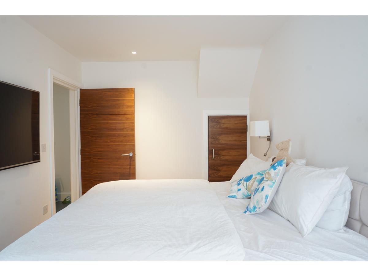 Modern, Spacious 2Br Flat In Oxford Buitenkant foto